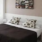 Hotiday Corso Italia Aparthotel Terst