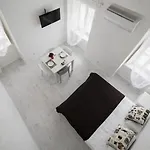 Hotiday Corso Italia 3* ترييستي