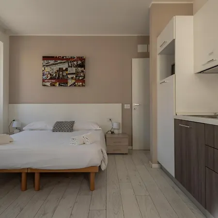 Hotiday Corso Italia Apartmanhotel 3*