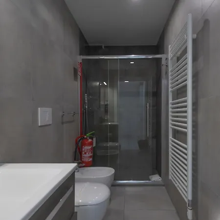 Hotiday Corso Italia Apartmanhotel Trieszt