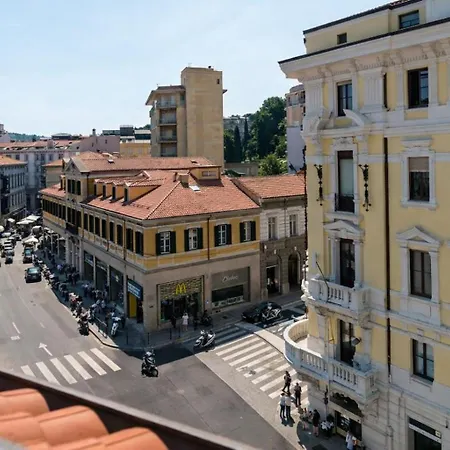 Apartmanhotel Hotiday Corso Italia Trieszt